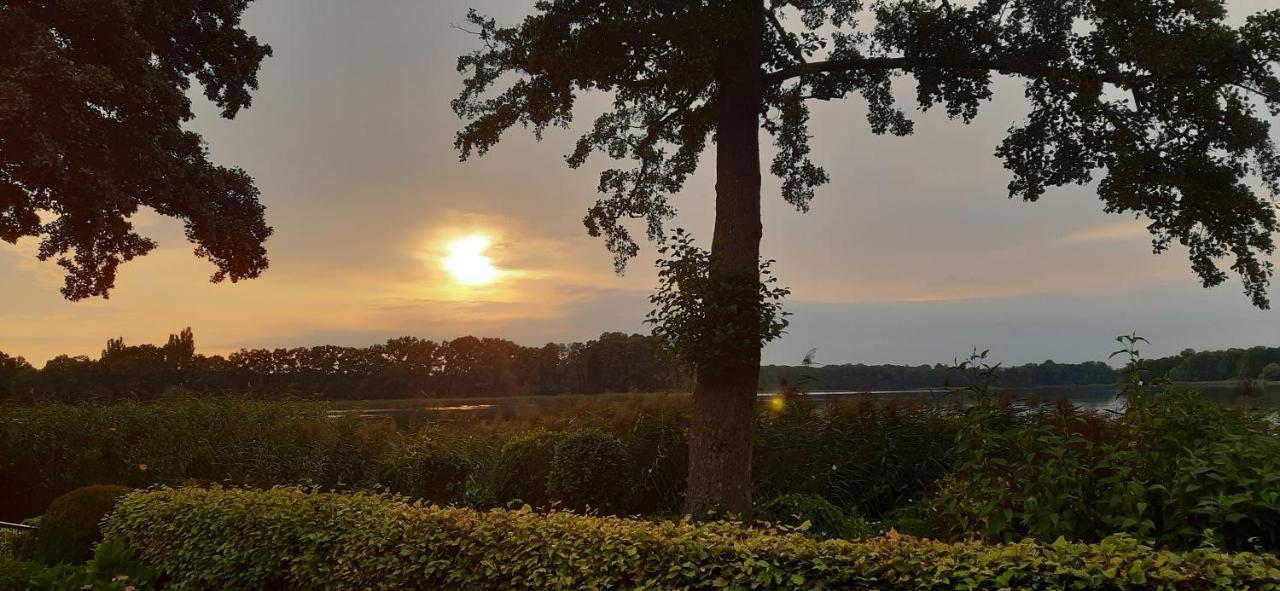 Bungalow Idylle Am See ノイルピーン エクステリア 写真
