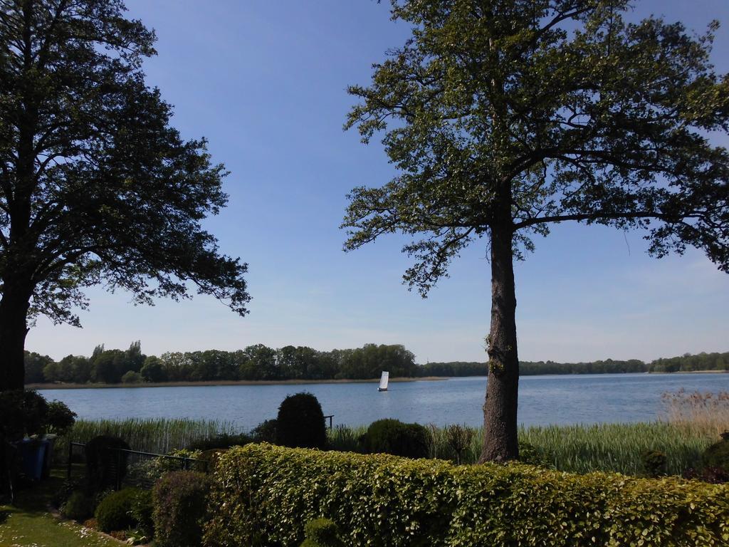 Bungalow Idylle Am See ノイルピーン エクステリア 写真