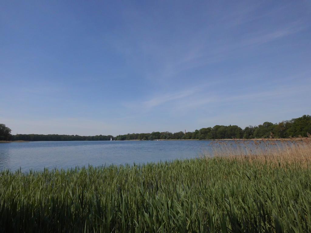 Bungalow Idylle Am See ノイルピーン エクステリア 写真