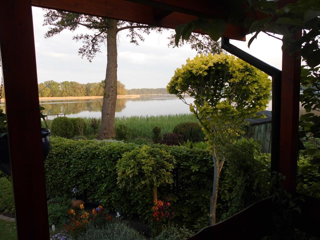 Bungalow Idylle Am See ノイルピーン エクステリア 写真